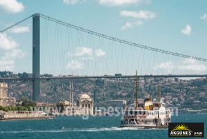 İstanbul Boğaz Köprüsü-Ortaköy Cami-Gemi Manzaralı-3D-Üç-Boyutlu-Duvar Kağıdı